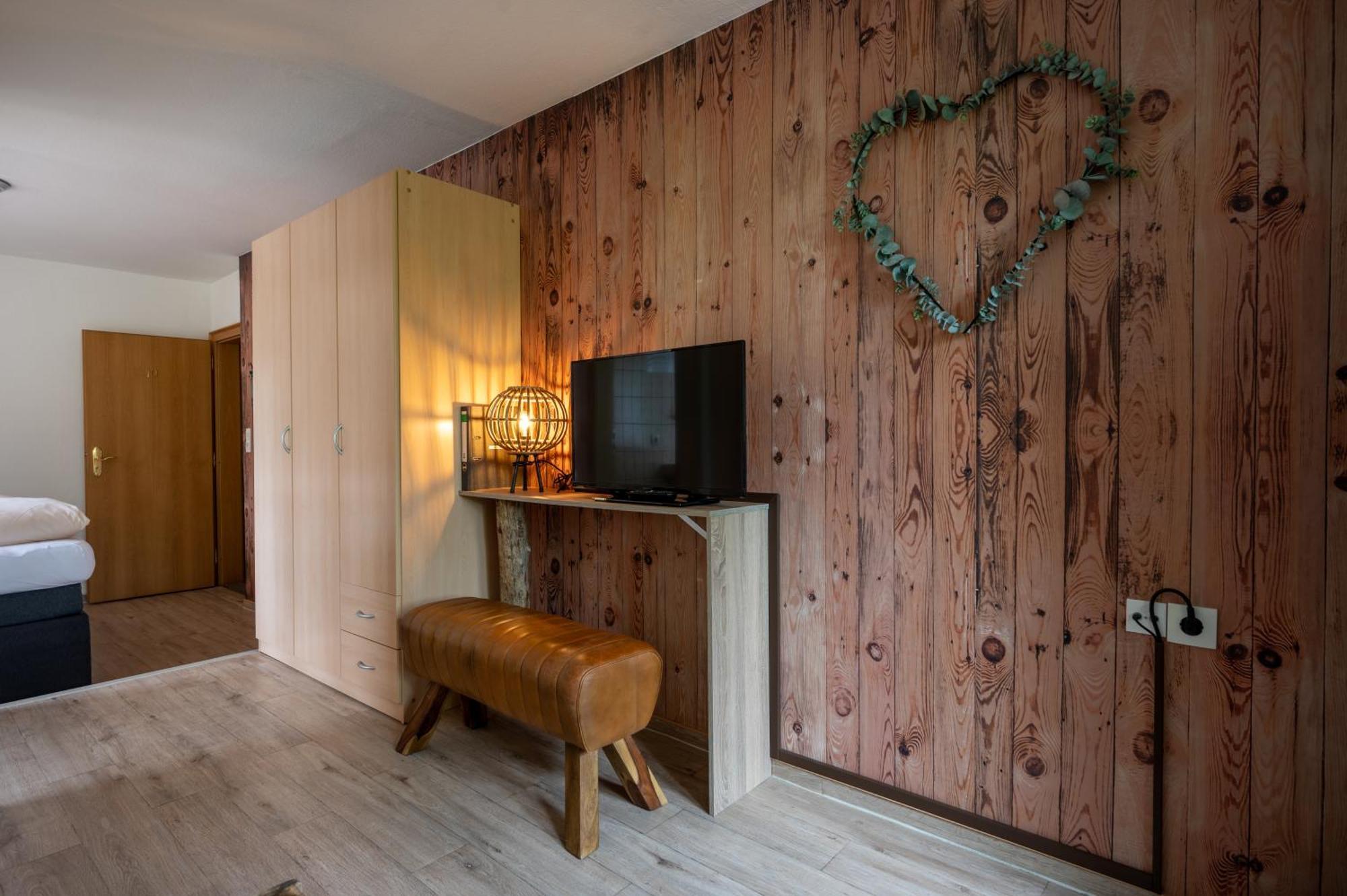 Zur Schmitte Bed & Breakfast Schmallenberg Ngoại thất bức ảnh